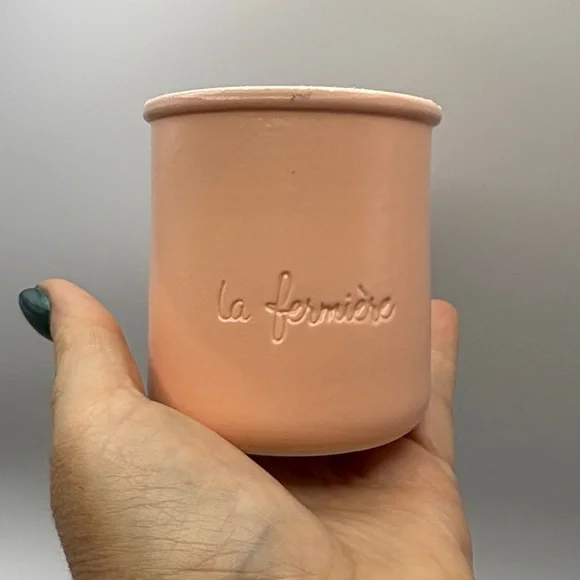 La Fermière Pink Pot | Terracotta Collectible Jar - Picture 4 of 5